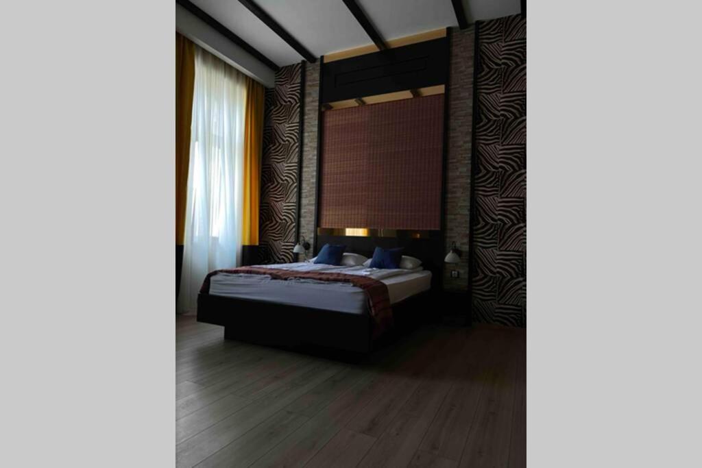 Safari Royal Apartment Oradea Luaran gambar